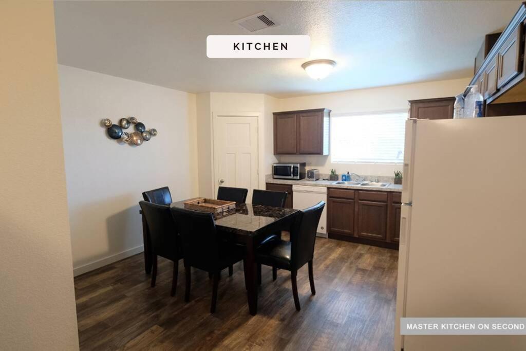 Villa 3 Story, 3 Bdrm, 4 Beds, 2 Bath, North Houston, Iah - 10B Exterior foto